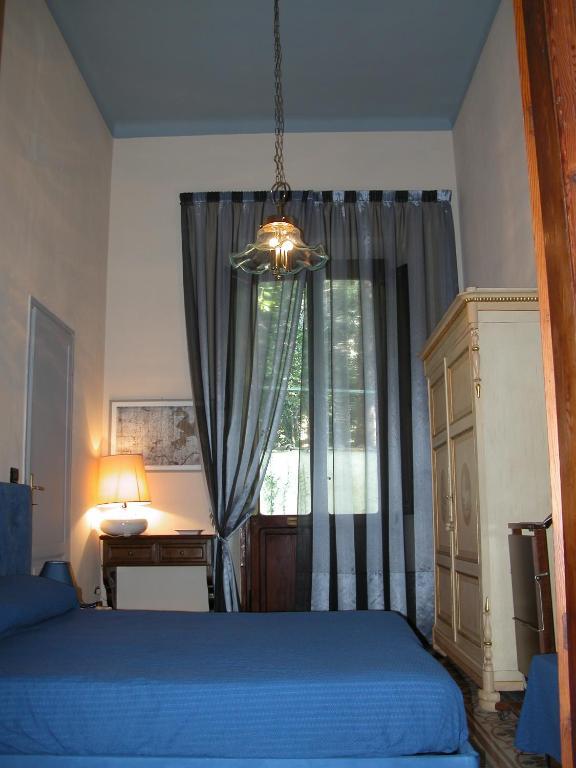 Villa Patrizia B&B Lucca Værelse billede